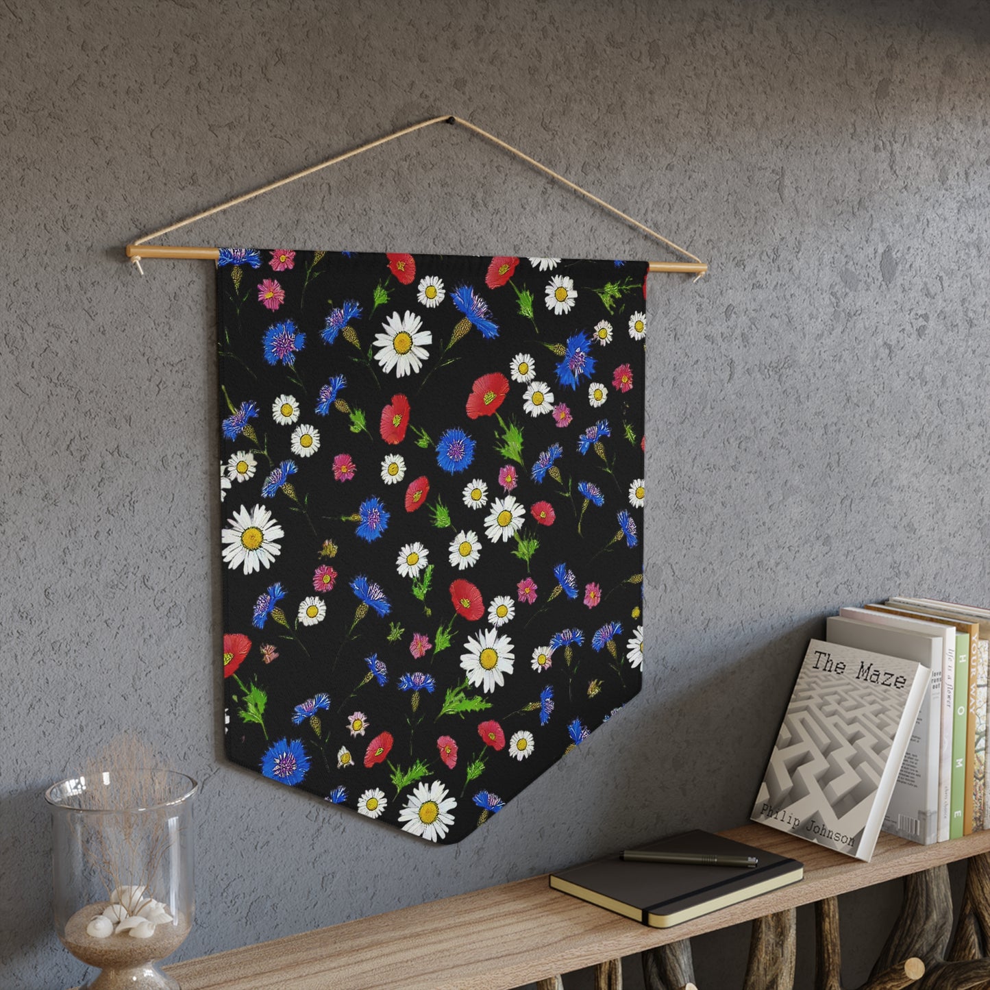 Flower Black Pennant